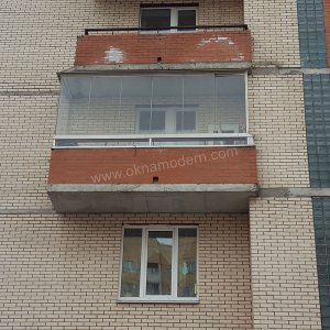 Безрамное остекление балкона